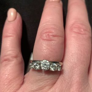 Leo engagement and wedding band rings. Size 7